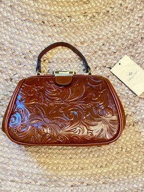 Patricia Nash Gracchi Tan Tooled Leather Bag ⭐️